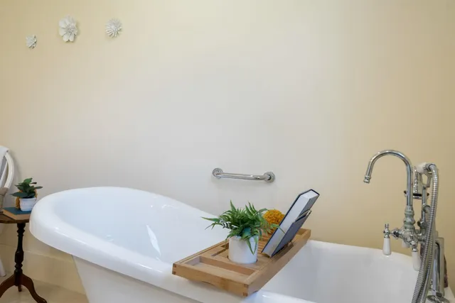 $805,000 | 1196 Highway 117, Sugar Hill, NH 03586