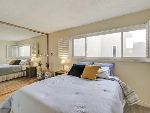$700,000 | 1600 Ardmore Avenue, Unit 234, Hermosa Beach, CA 90254