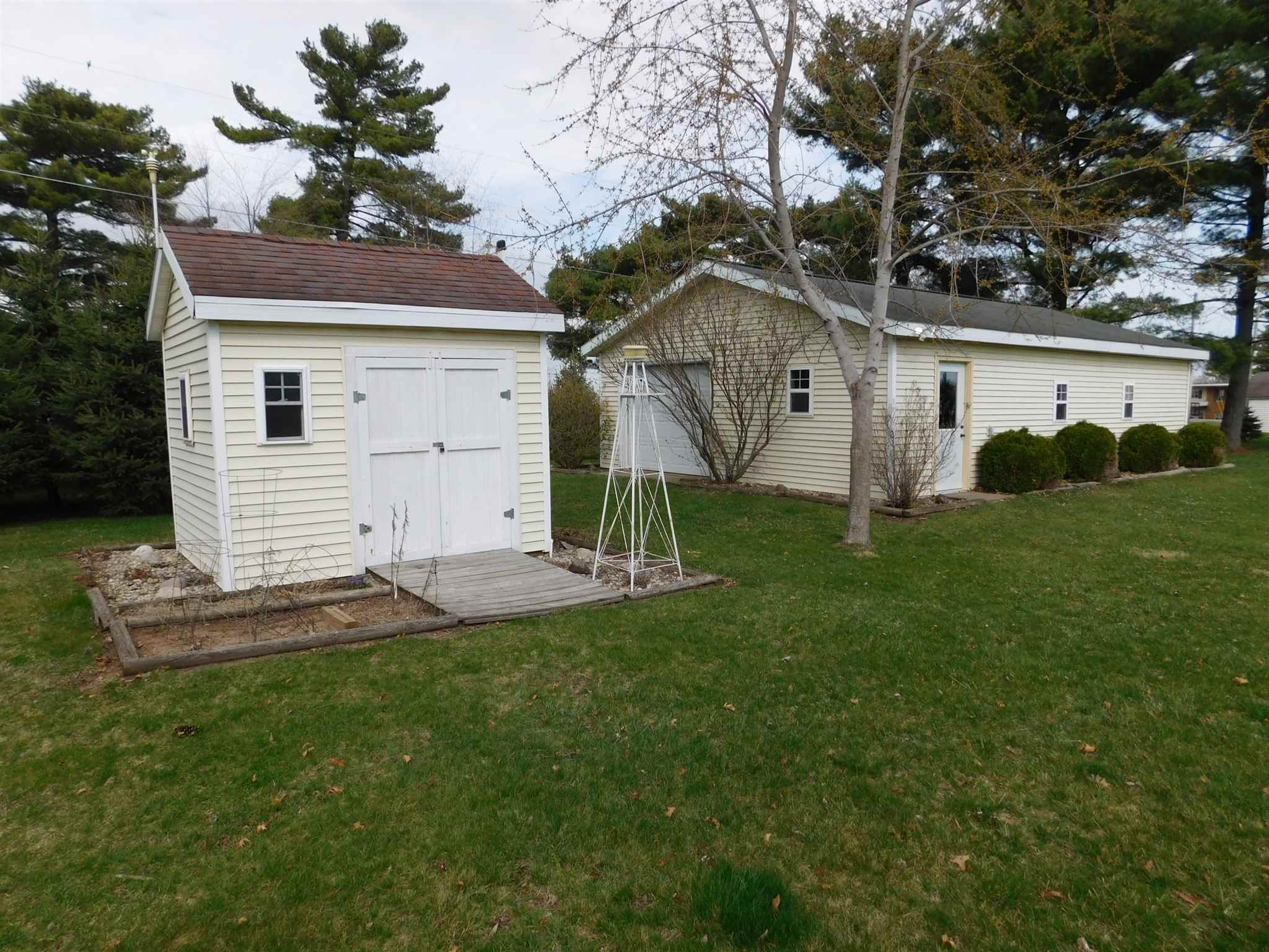 10563 North Grove Road Milford, IN 46542 - Photo 27 of 36 Gallery Image 27