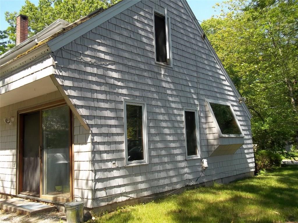 255 Mitchell Road Cape Elizabeth, ME 04107 - Photo 33 of 35 Side of the family room with the...