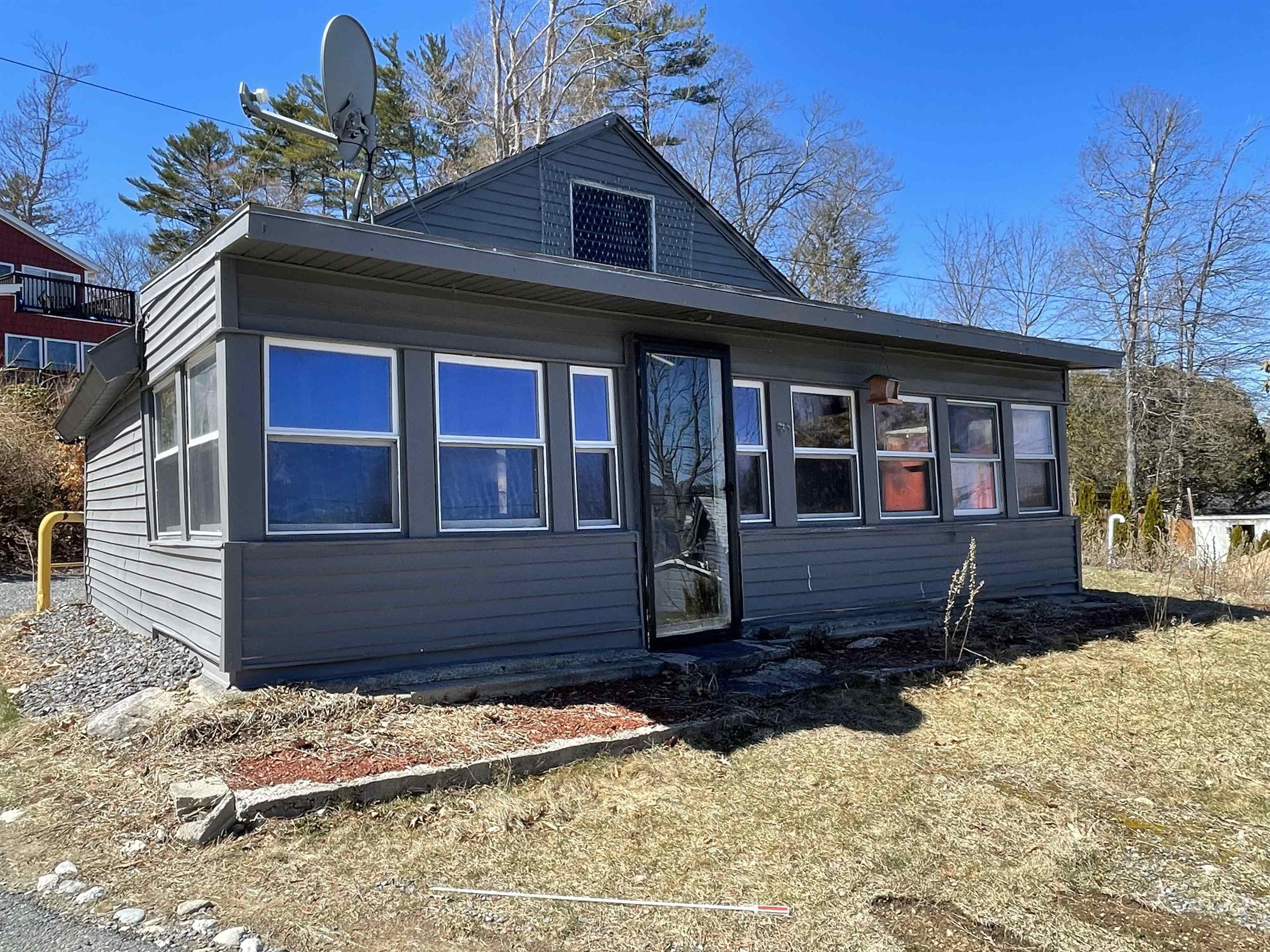 230 Chases Grove Road Derry, NH 03038 - Photo 2 of 10