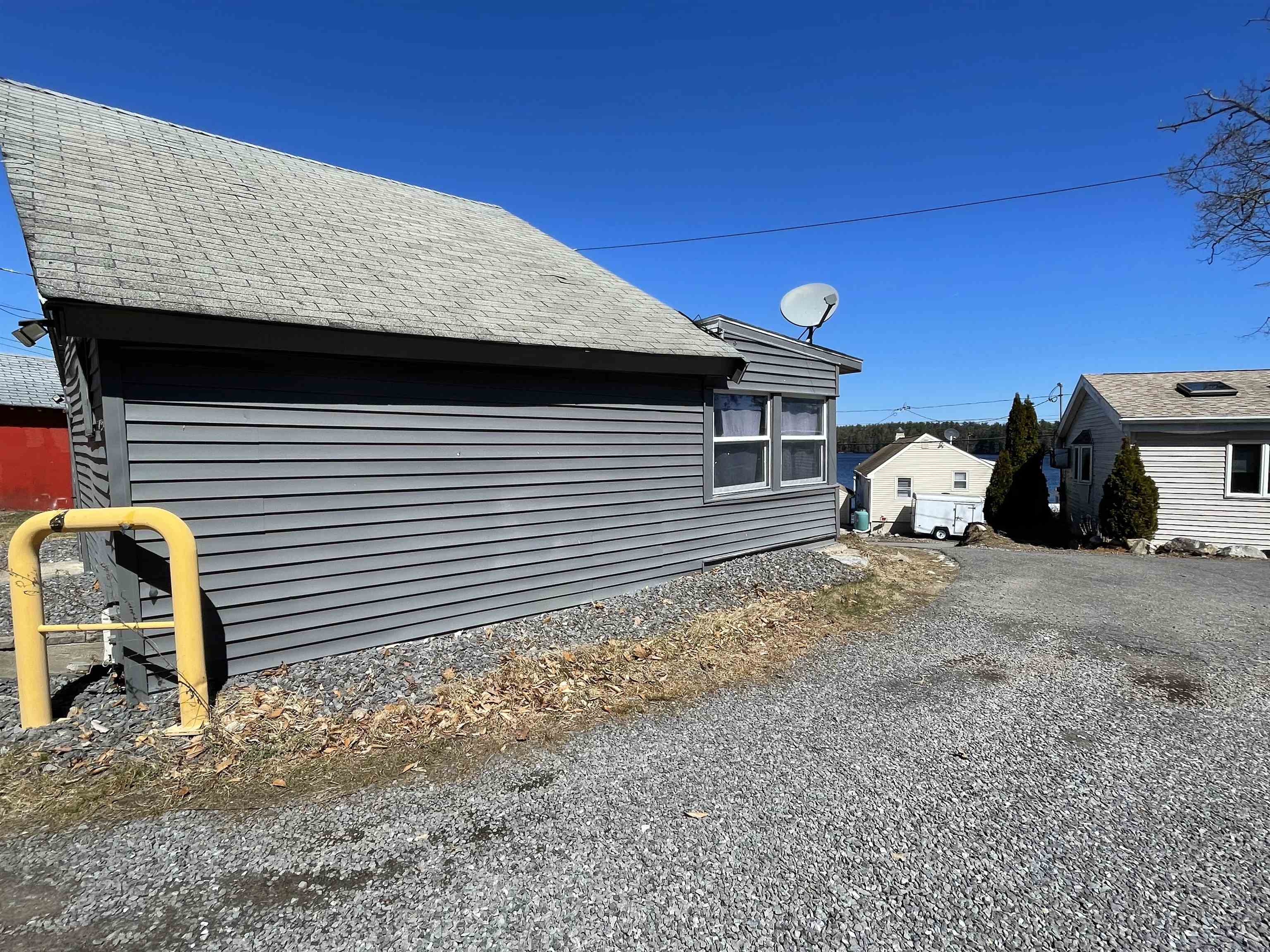 230 Chases Grove Road Derry, NH 03038 - Photo 5 of 10