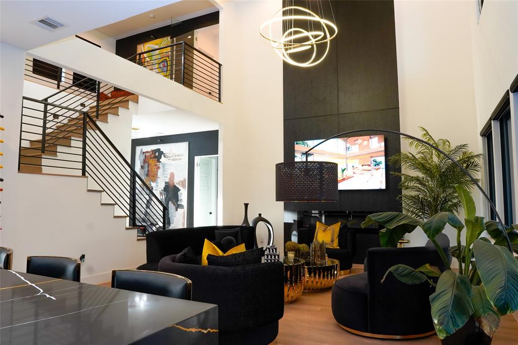 522 South Clark Road Cedar Hill, TX 75104 - Photo 4 of 16