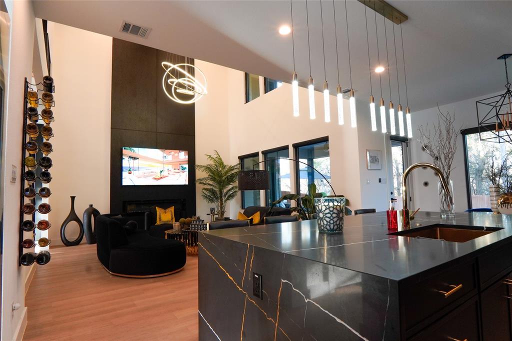 522 South Clark Road Cedar Hill, TX 75104 - Photo 5 of 16