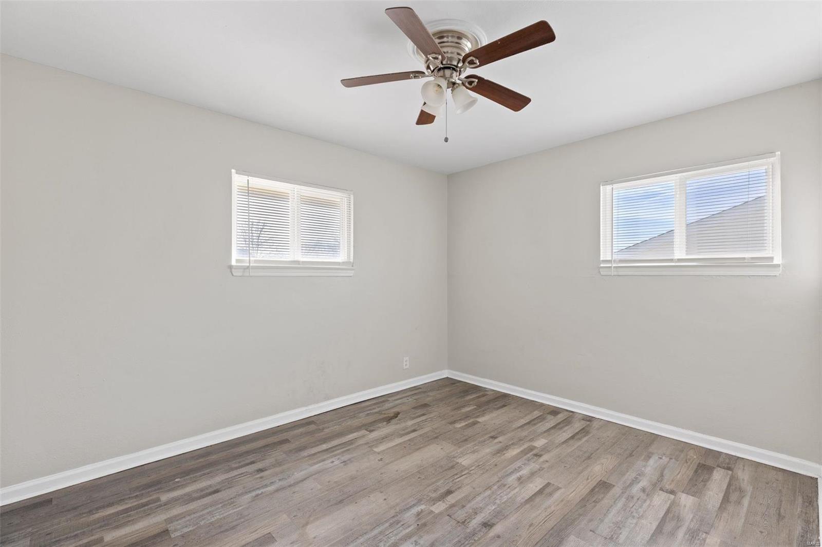 217 Ben Nevis Road St. Louis, MO 63137 - Photo 12 of 20
