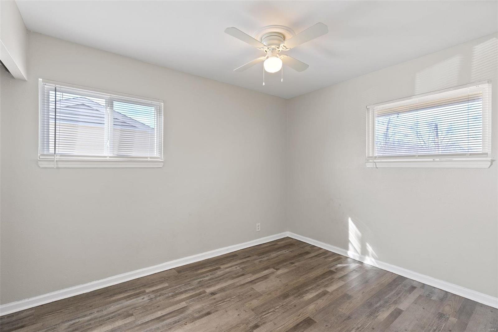 217 Ben Nevis Road St. Louis, MO 63137 - Photo 10 of 20