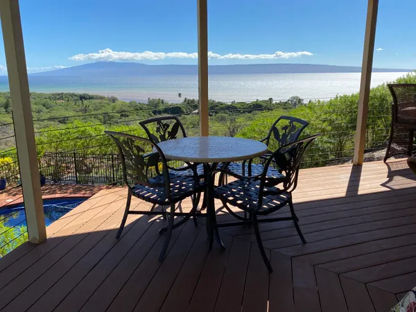 $1,350,000 | 170 Ulua Road, Kaunakakai, HI 96748