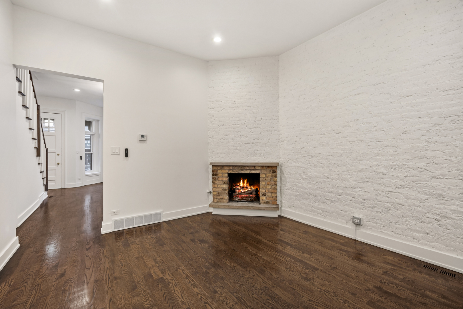 2107 North Clark Street Chicago, IL 60614 - Photo 7 of 39