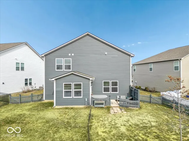 $468,800 | 17217 Seaboard Place, Noblesville, IN 46062