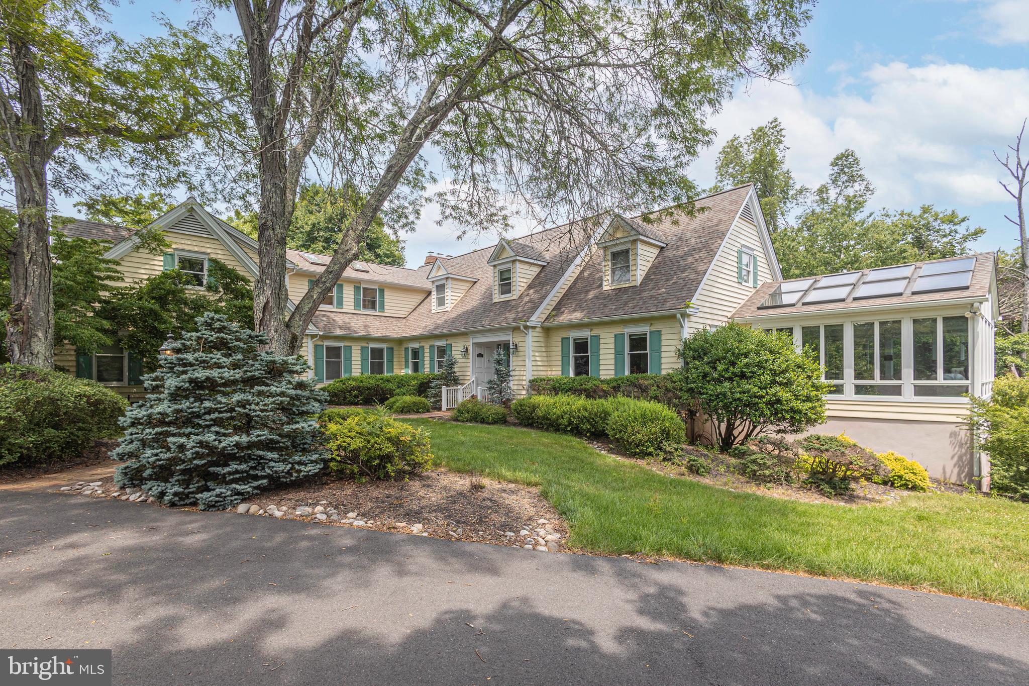 1045 Washington Crossing Road Newtown, PA 18940 - Photo 1 of 71 Gallery Image 1