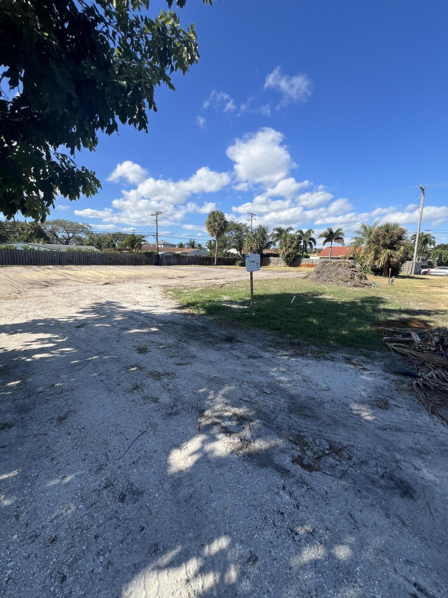 2623 Southwest 5th Street Boynton Beach, FL 33435 - Photo 3 of 5 IMG_6187