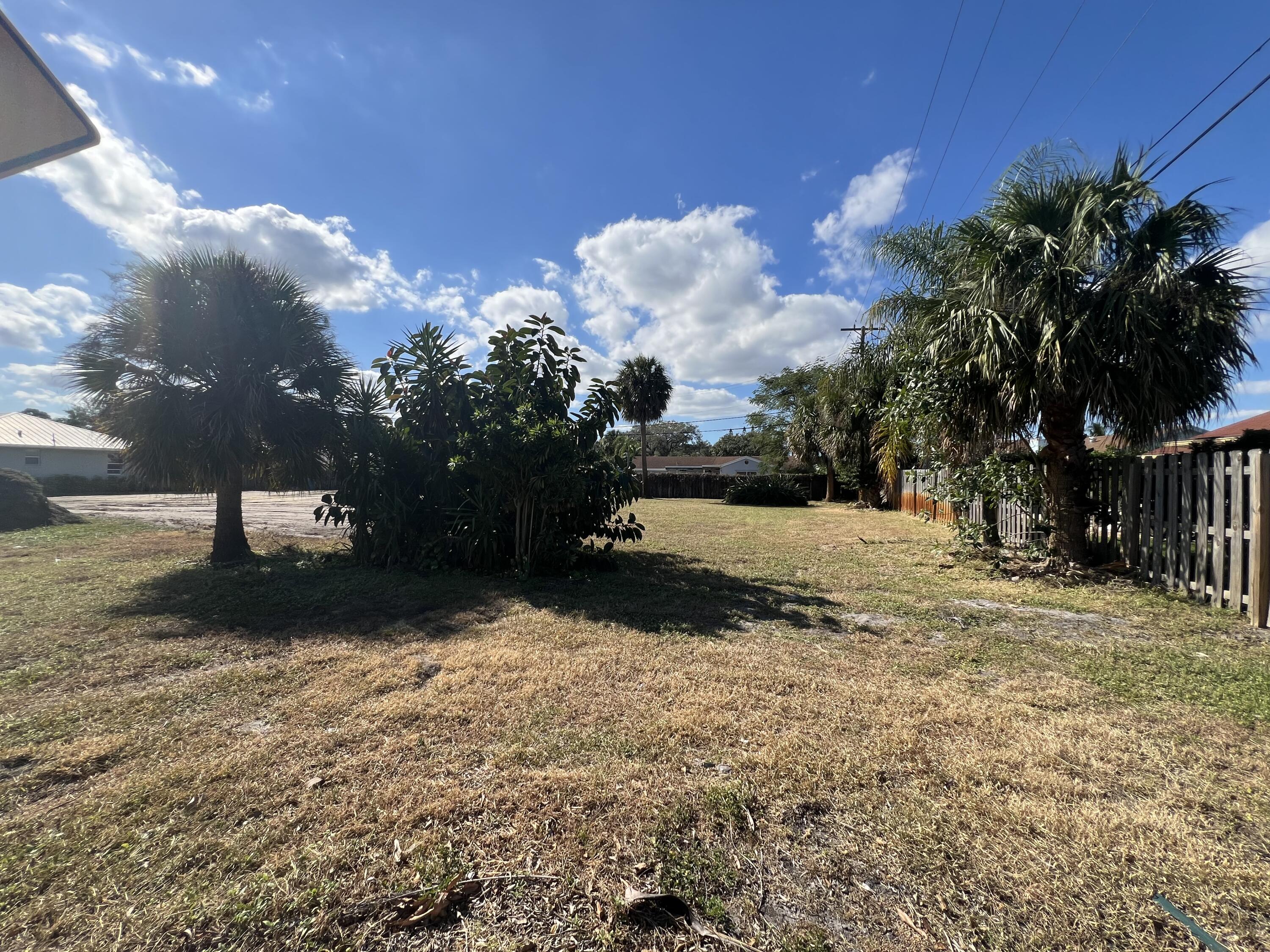 2623 Southwest 5th Street Boynton Beach, FL 33435 - Photo 4 of 5 IMG_6188