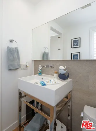 $3,499,000 | 323 31st Street, Manhattan Beach, CA 90266