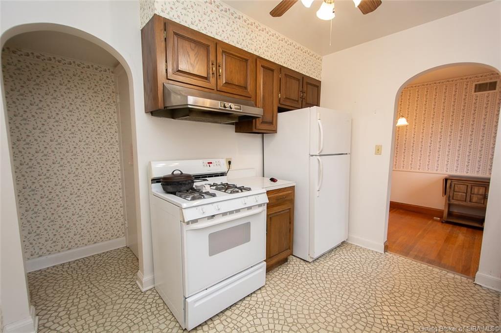 1414 Slate Run Road New Albany, IN 47150 - Photo 17 of 39 Gallery Image 17