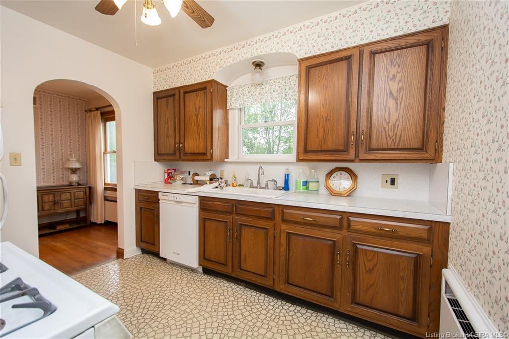 1414 Slate Run Road New Albany, IN 47150 - Photo 18 of 39 Gallery Image 18