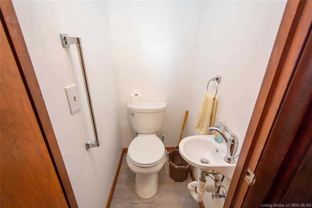 1414 Slate Run Road New Albany, IN 47150 - Photo 39 of 39 Gallery Image 39