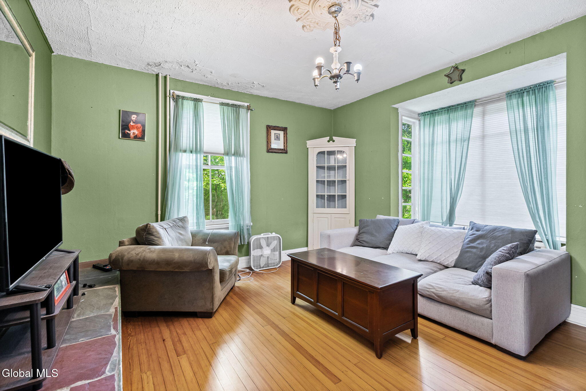 55 Van Dyke Road Bethlehem, NY 12054 - Photo 7 of 27 2-web-or-mls-55-van-dyke-ave