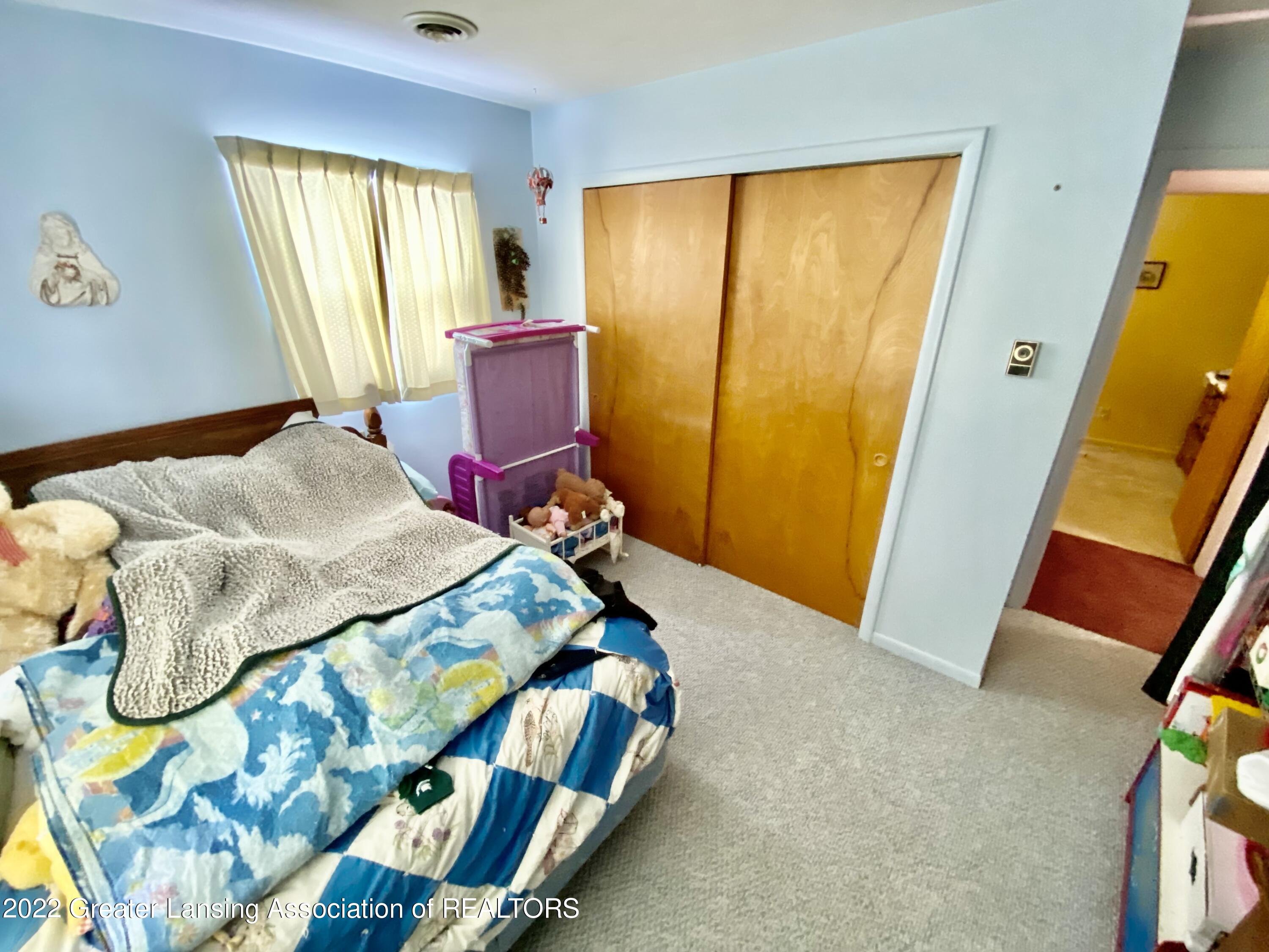 4770 North Gunnell Road Dimondale, MI 48821 - Photo 17 of 32 BDRM 1 CLOSET
