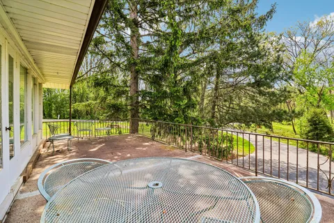 $549,900 | 27942 West Flynn Creek Drive, Barrington, IL 60010