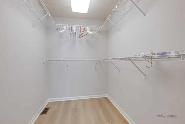 $396,000 | 561 Saddlebrook Lane, Vernon Hills, IL 60061