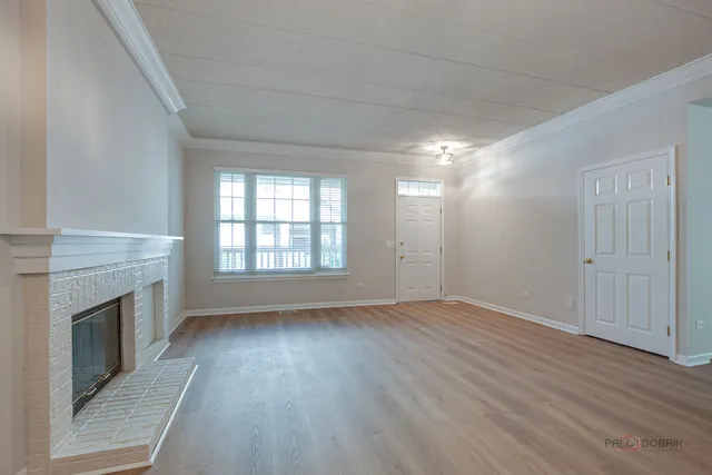 $396,000 | 561 Saddlebrook Lane, Vernon Hills, IL 60061