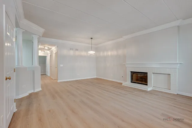 $396,000 | 561 Saddlebrook Lane, Vernon Hills, IL 60061