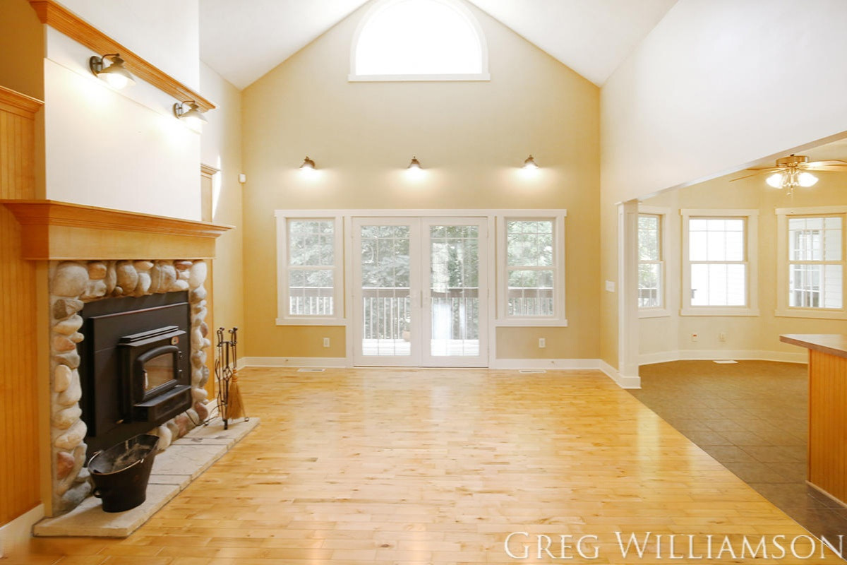 6110 Robertson Road Middleville, MI 49333 - Photo 5 of 43 IMG_8913