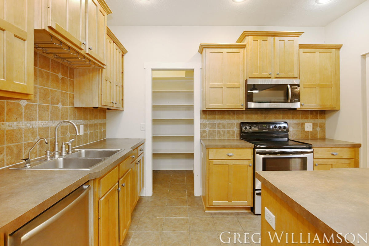 6110 Robertson Road Middleville, MI 49333 - Photo 10 of 43 IMG_8918