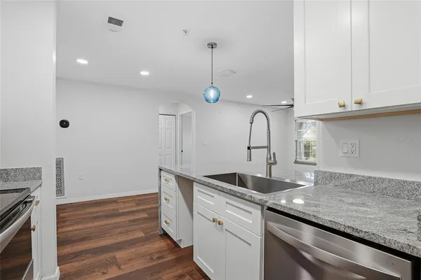 $1,640 | 8809 Manor Loop, Unit 106, Lakewood Ranch, FL 34202