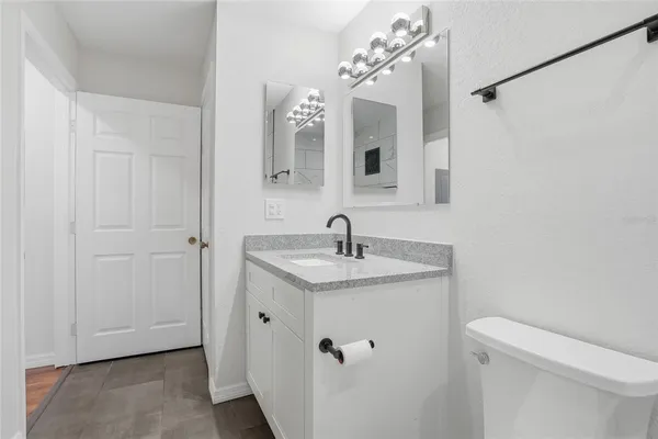 $1,640 | 8809 Manor Loop, Unit 106, Lakewood Ranch, FL 34202