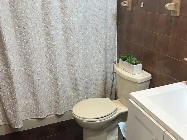 $230,000 | 6620 West 2nd Court, Unit 407, Hialeah, FL 33012