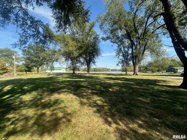 $66,000 | 108 Mason Street, Tovey, IL 62570