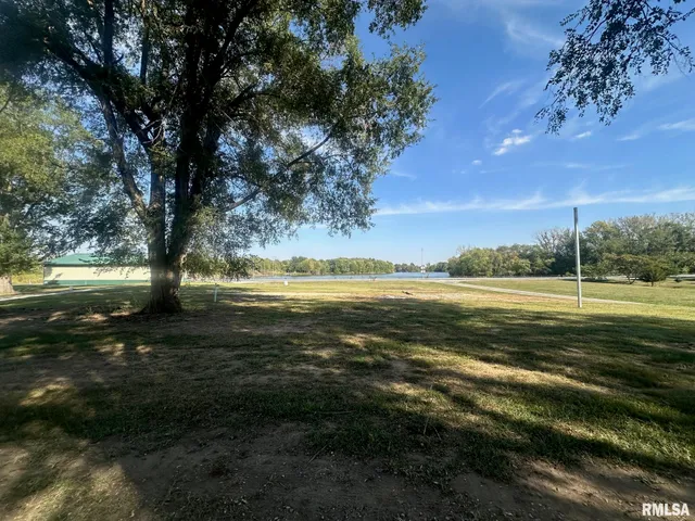 $66,000 | 108 Mason Street, Tovey, IL 62570