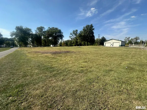 $66,000 | 108 Mason Street, Tovey, IL 62570