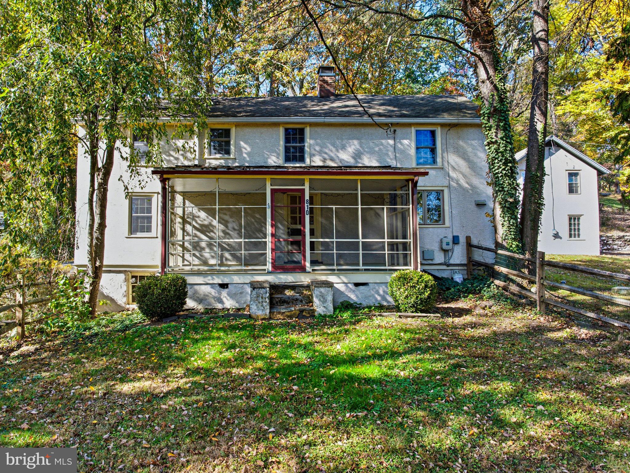 810 Crum Creek Road Media, PA 19063 - Photo 2 of 58 Front of house with screend porch