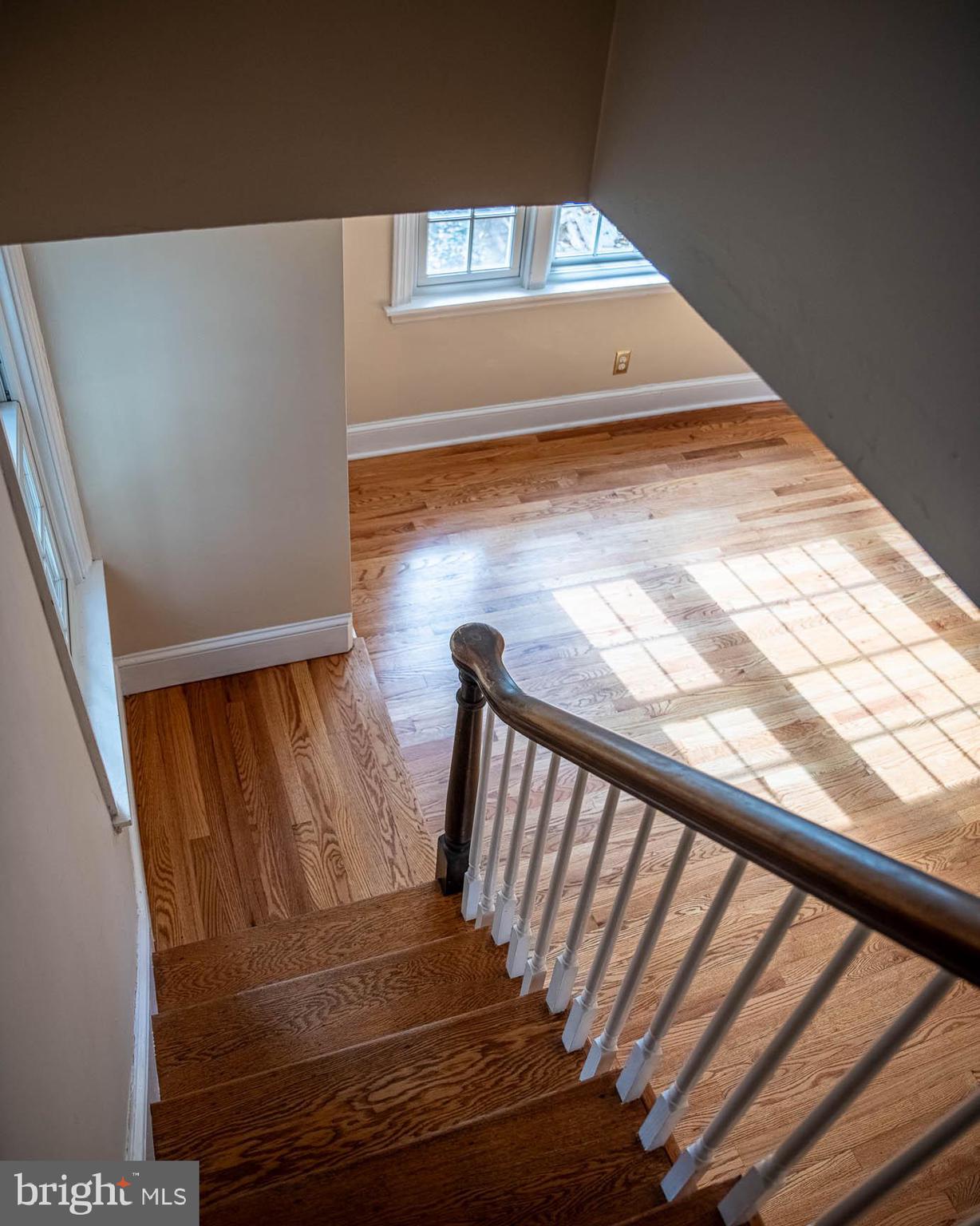 810 Crum Creek Road Media, PA 19063 - Photo 22 of 58 Stairs to living room
