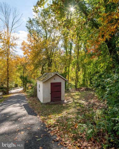 $475,000 | 810 Crum Creek Road, Media, PA 19063