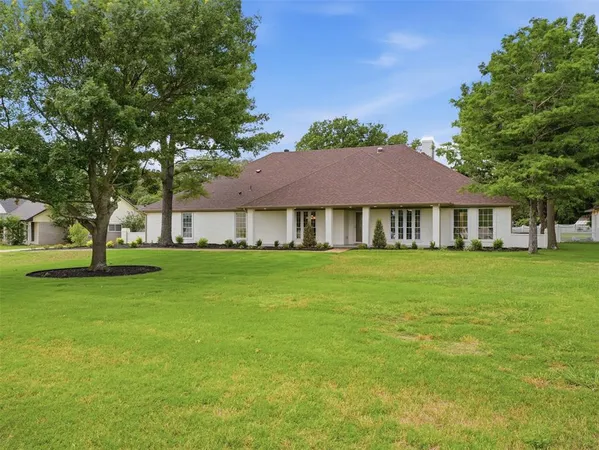 $1,050,000 | 105 Meadow Oak Court, Double Oak, TX 75077