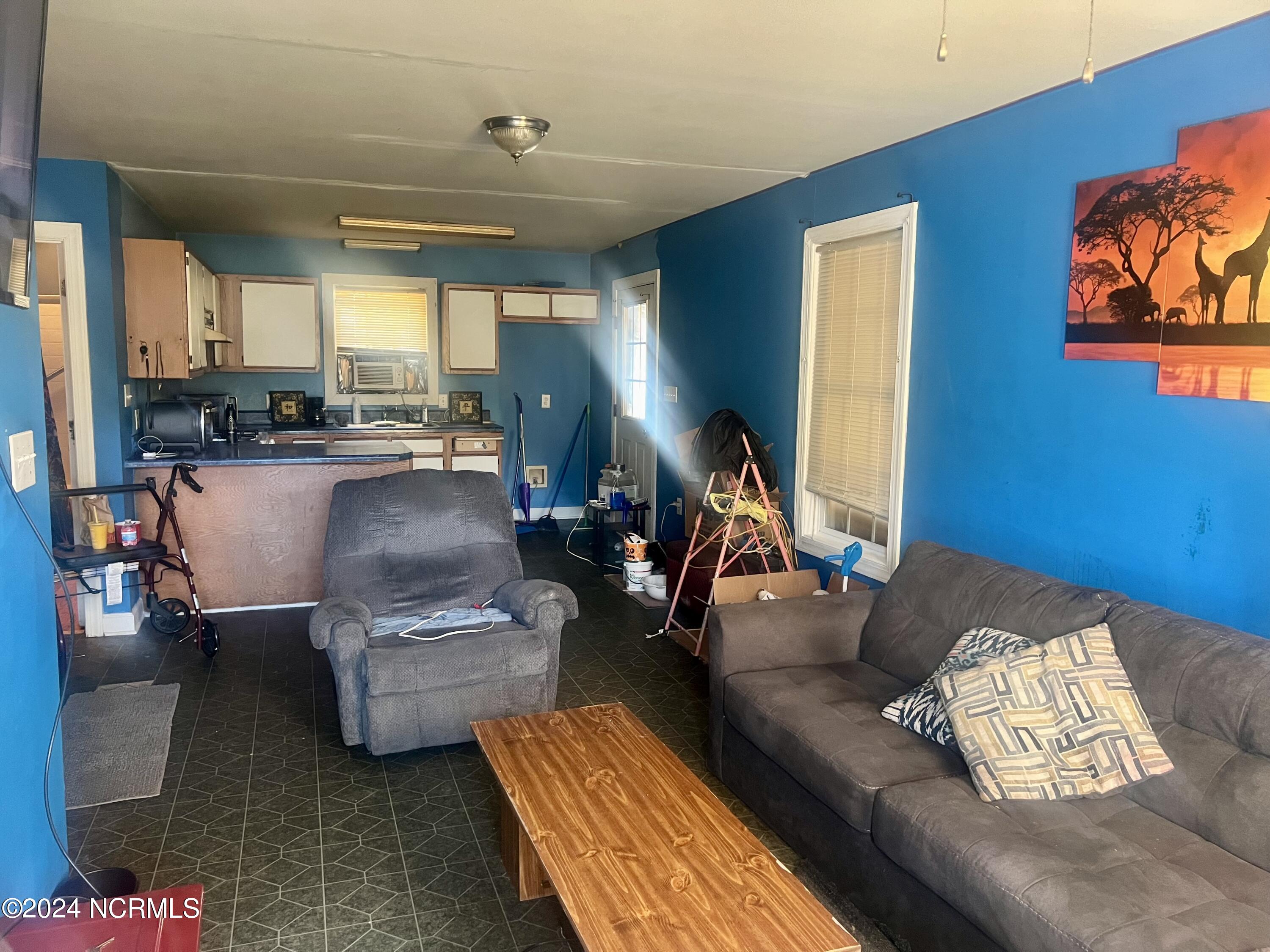 2772 Silo Road Kinston, NC 28501 - Photo 4 of 26 IMG_9271