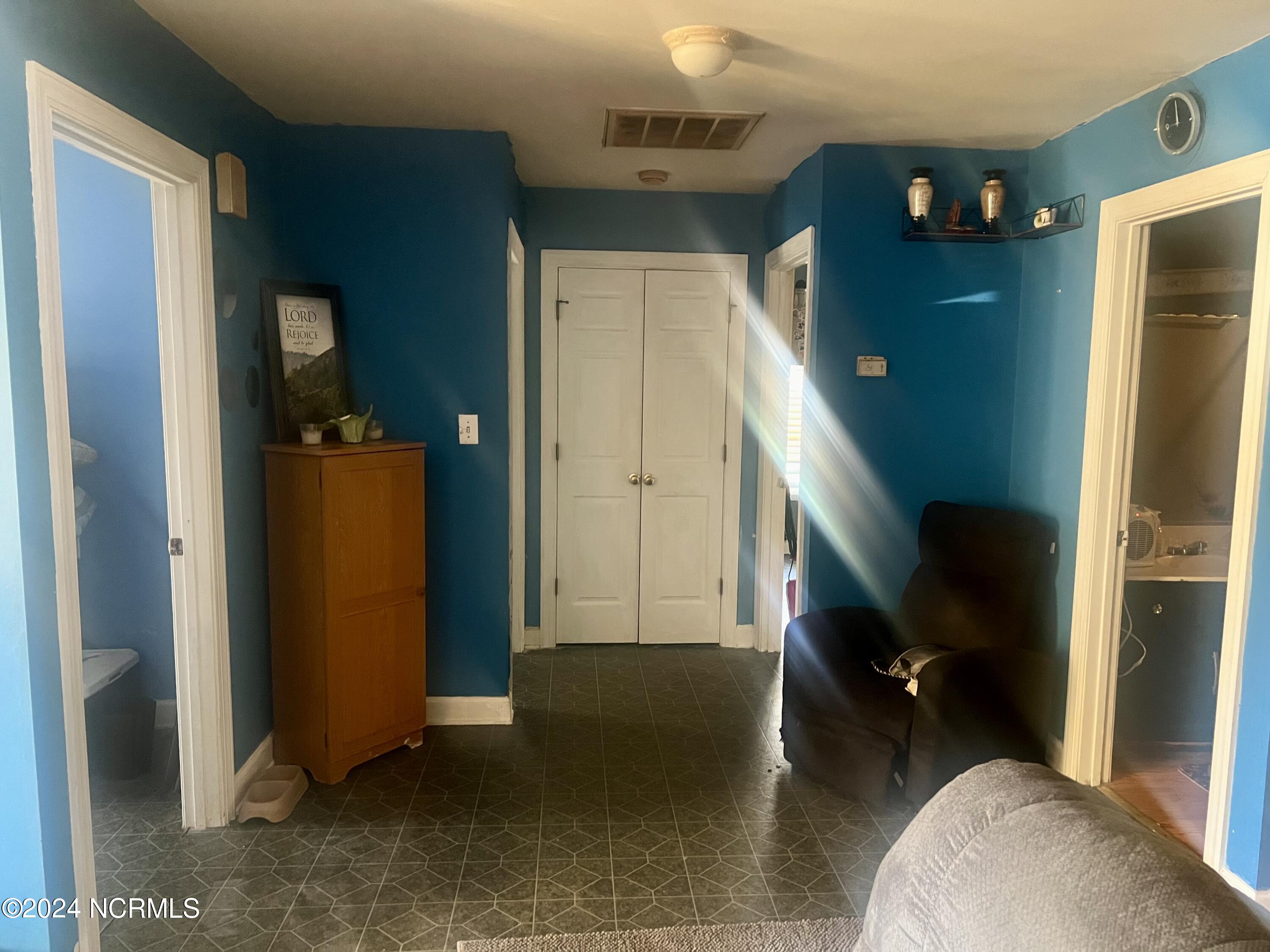 2772 Silo Road Kinston, NC 28501 - Photo 8 of 26 IMG_9282