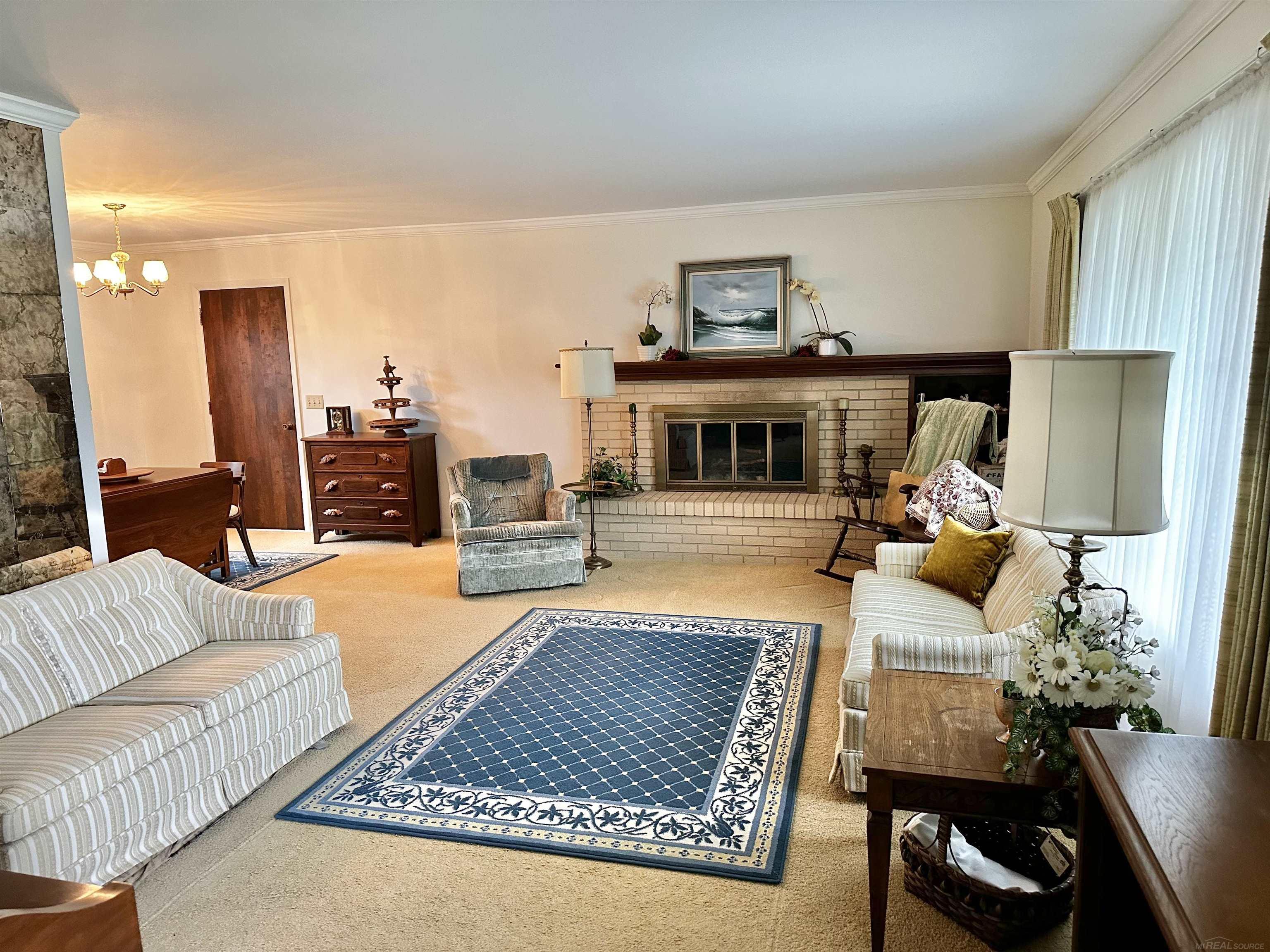 1420 Watson Road Mount Pleasant, MI 48858 - Photo 9 of 41 Large living room