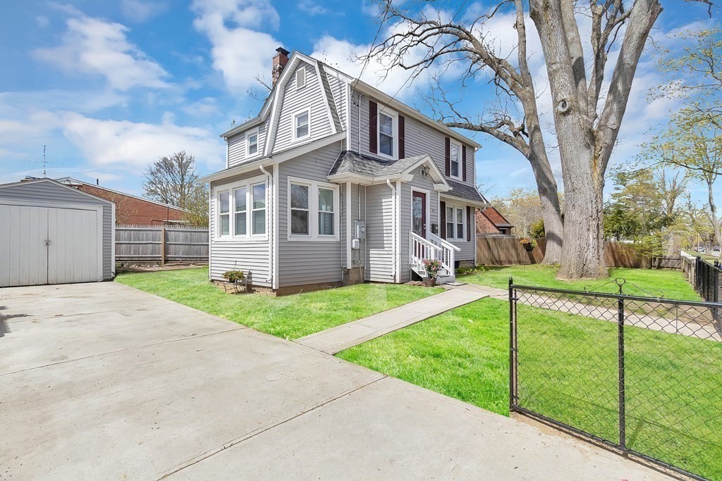 26 Windemere Street Springfield, MA 01104 - Photo 4 of 17