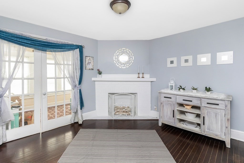26 Windemere Street Springfield, MA 01104 - Photo 7 of 17