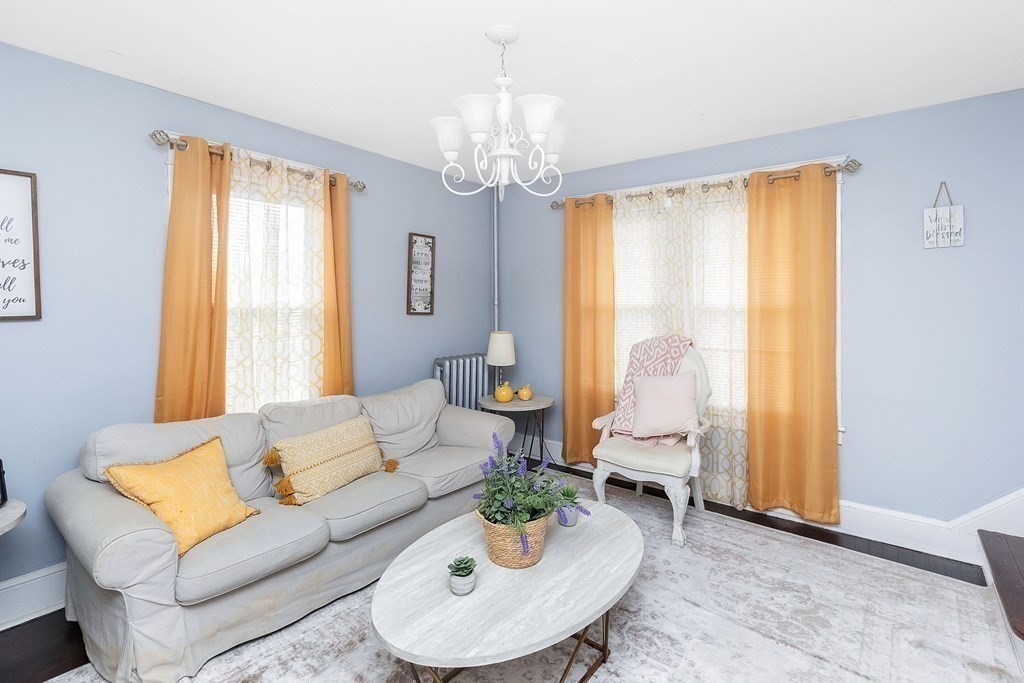 26 Windemere Street Springfield, MA 01104 - Photo 8 of 17