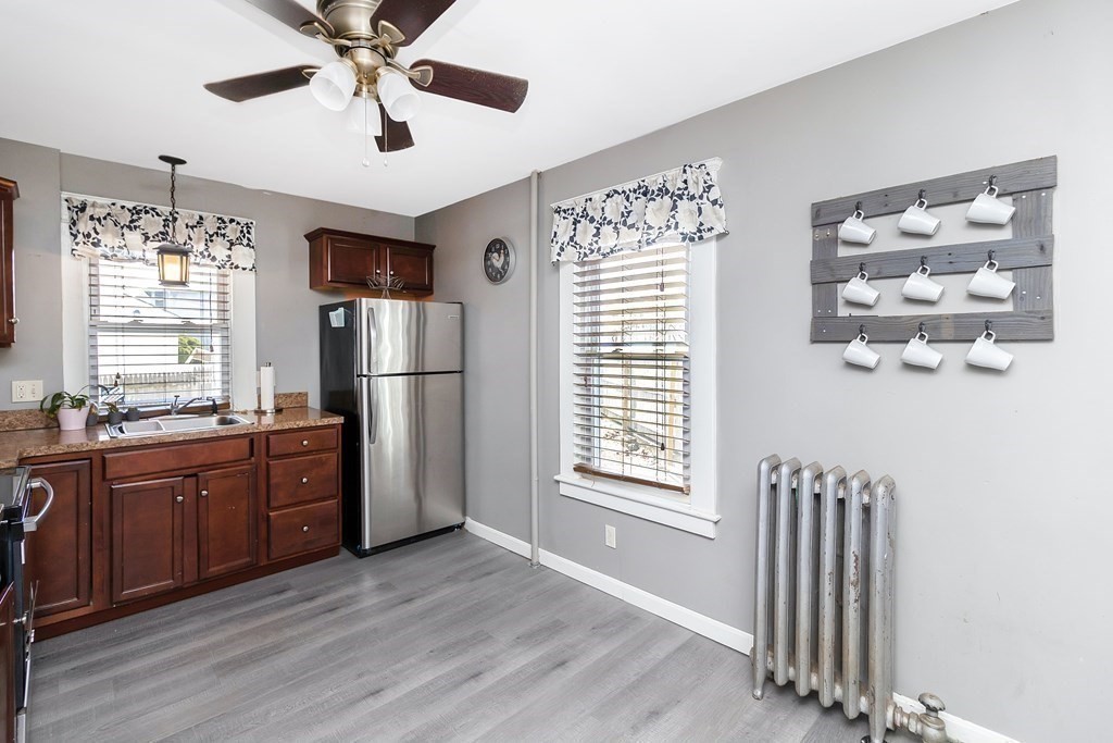 26 Windemere Street Springfield, MA 01104 - Photo 9 of 17