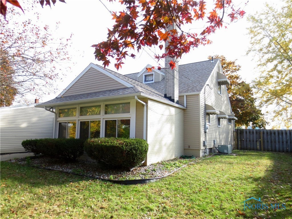 2124 Fairfax Road Toledo, OH 43613 - Photo 25 of 29 Gallery Image 25