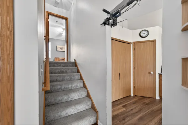 $279,900 | 665 Kenwood Court, DeKalb, IL 60115