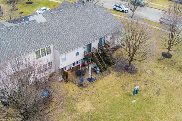 $279,900 | 665 Kenwood Court, DeKalb, IL 60115
