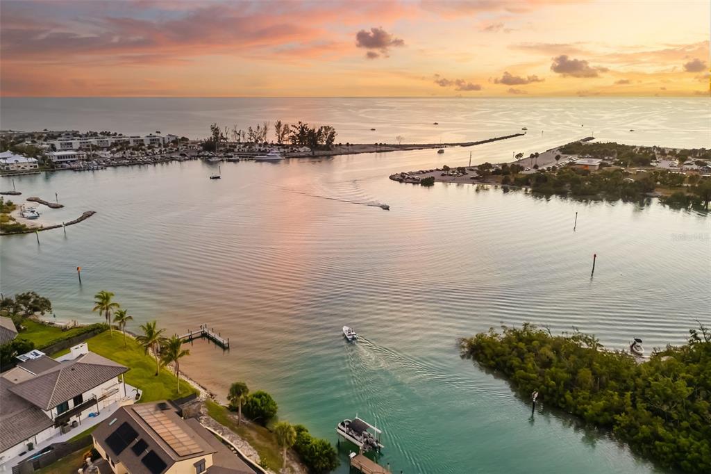 410 Pameto Road Nokomis, FL 34275 - Photo 34 of 40 a view of a city and ocean view