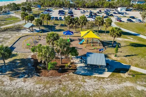 $449,000 | 410 Pameto Road, Nokomis, FL 34275